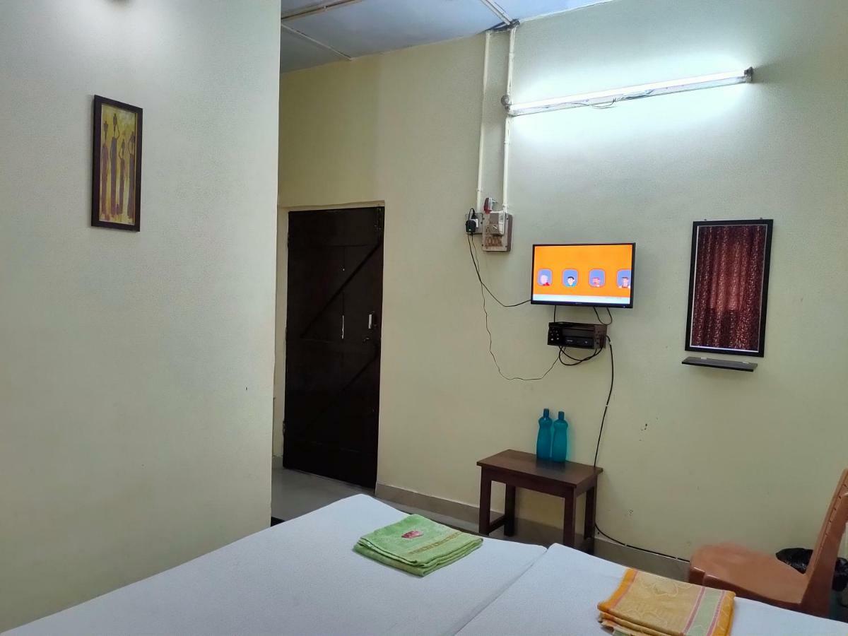 غاواهاتي Chandrupal Lodging المظهر الخارجي الصورة
